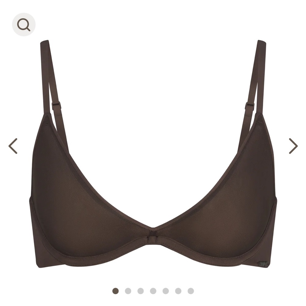 Skims weightless scoop bra